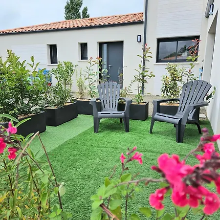 La Petite Maison De Caipi - T1bis Proche Centre 펜션 *
