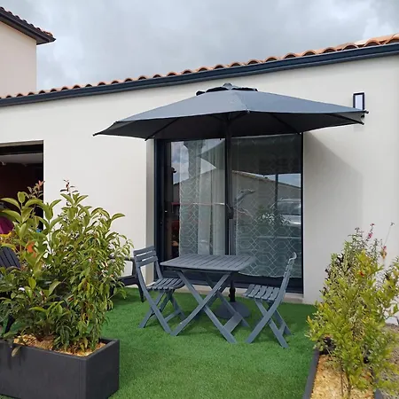 La Petite Maison De Caipi - T1bis Proche Centre 펜션 *